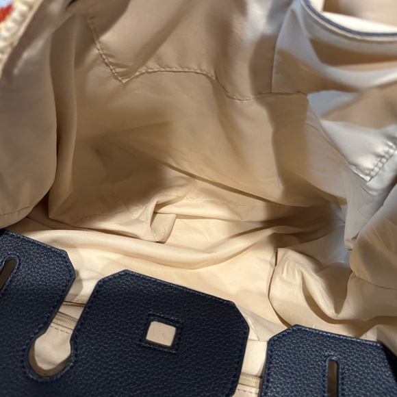 La Milanesa Women's Latch Closure Leather Trim Crochet Top Handle Handbag Flaws - Picture 11 of 14